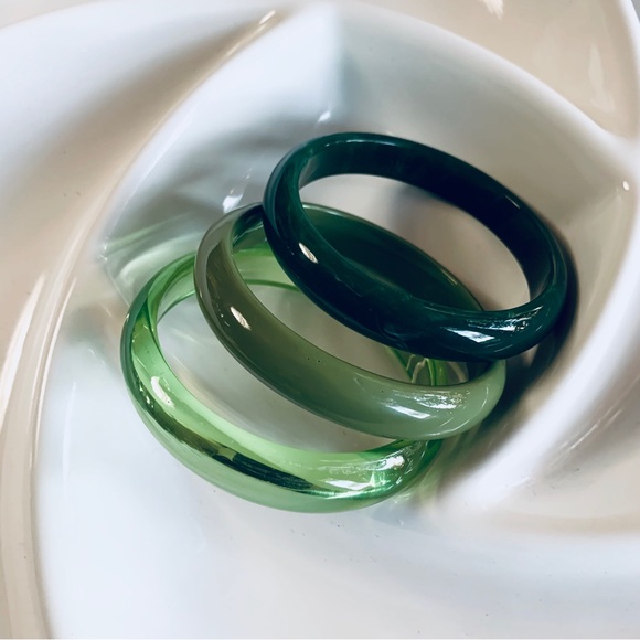 COPY - 3 PCS MINIMALIST ACRYLIC BRACELETS - Picture 7 of 8